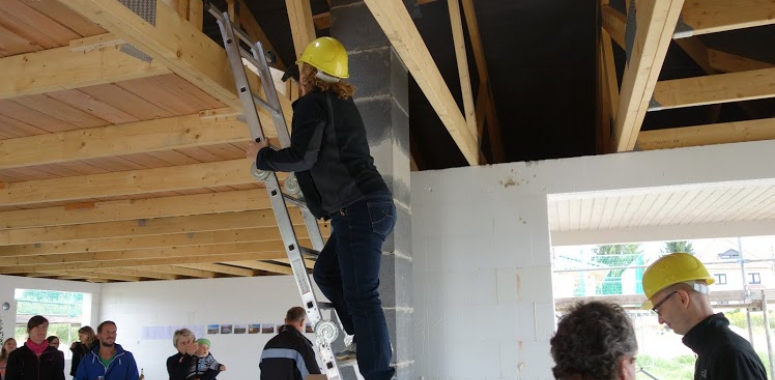 Keiner sagte das es einfach ist den letzten Nagel einzuschlagen