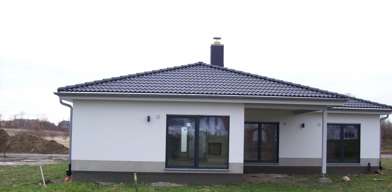 Auch die Terrasse wartet bis zum Frühjahr